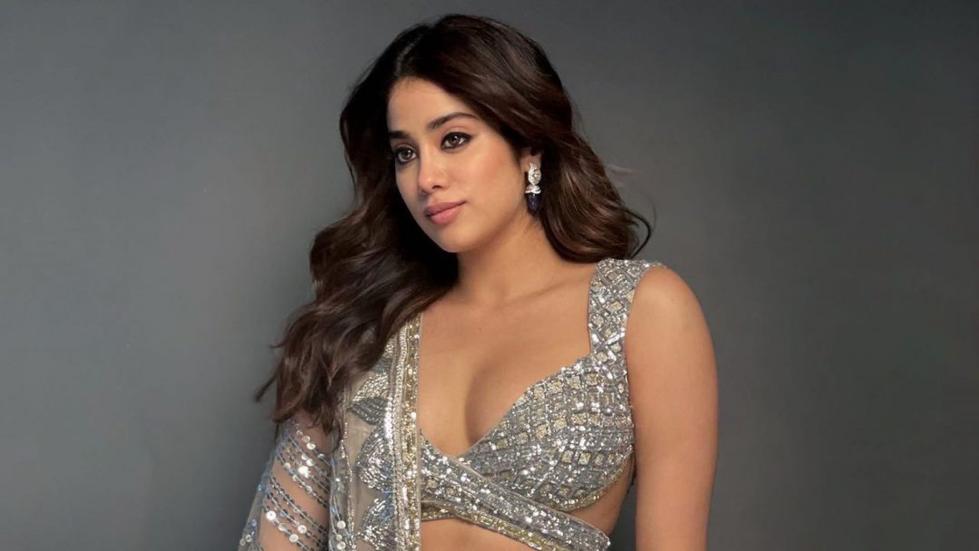 6 times Janhvi Kapoor stunned in custom Manish Malhotra couture ...