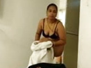 Kallavedi New Kerala: Indian Hotel Amateur Porn | xHamster