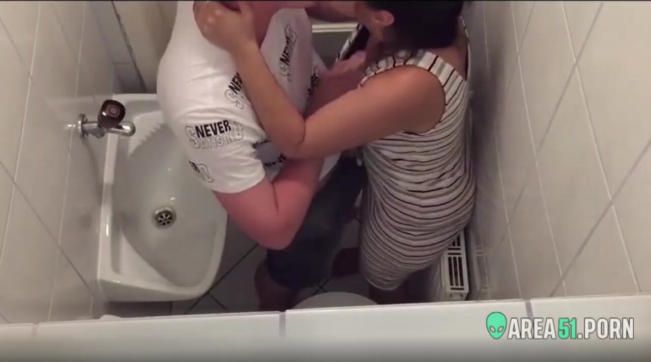 A camera mounted in the toilet catches quick sex of mom and son ...