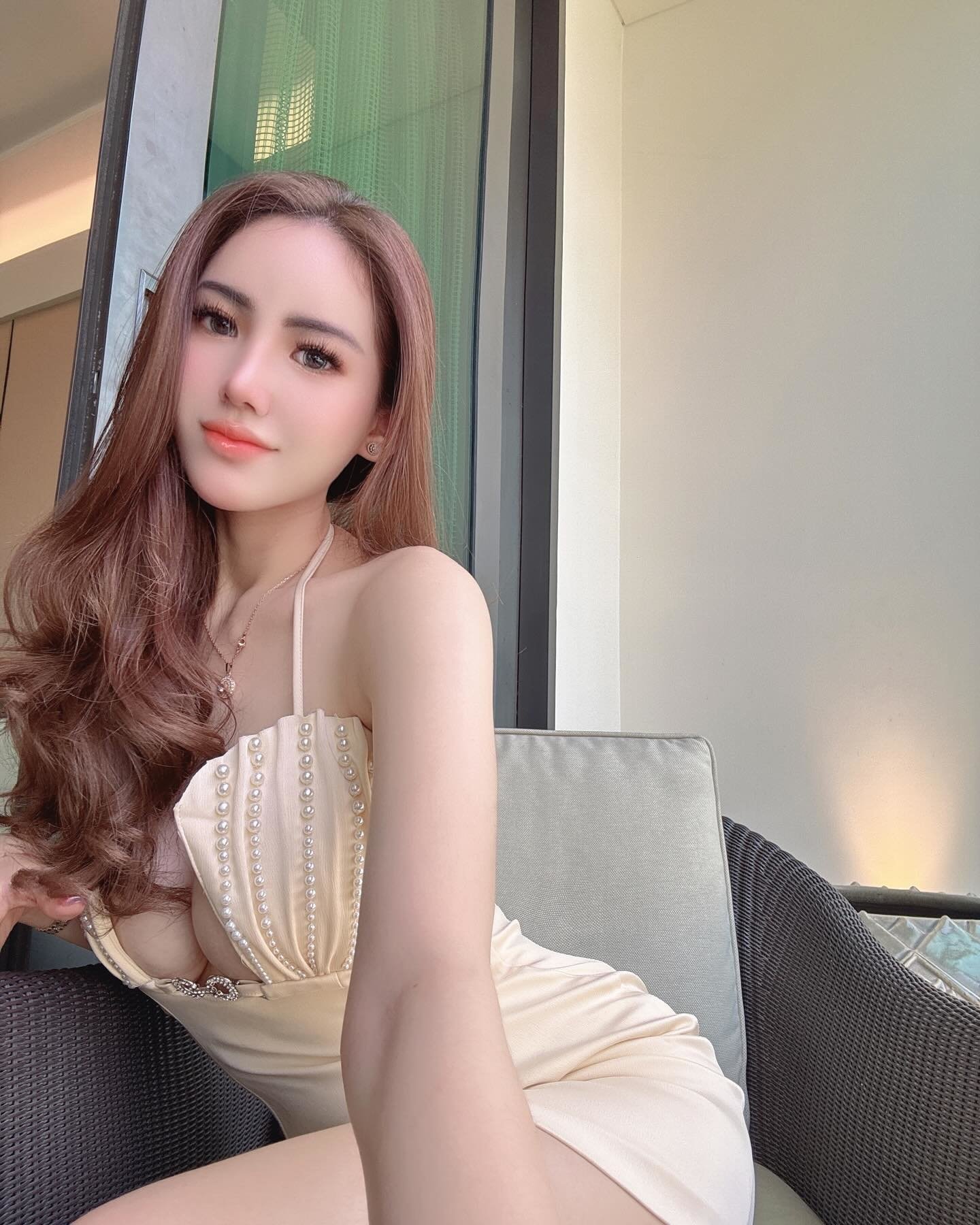 Bella, Indonesian escort in Bekasi (3)