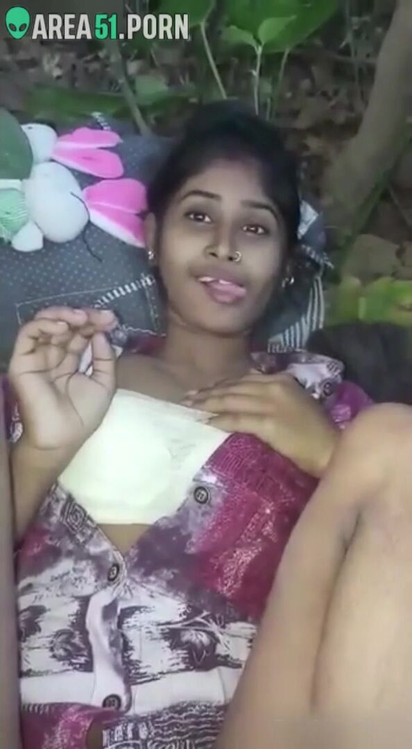 Indian college girl shows her slutty face during sex with brother ...