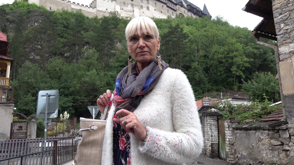 Tour-Guide From Karlstejn - FAPCAT