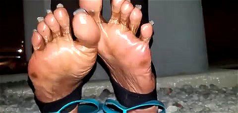 Watch Nut draining soles - Tease, Oily Soles, Ebony Porn - SpankBang