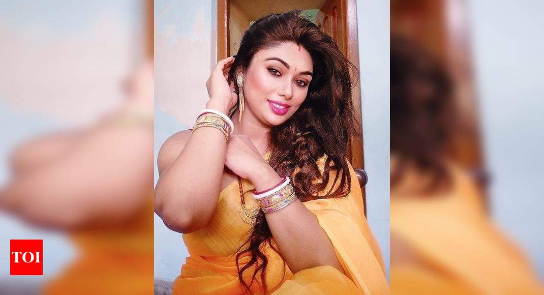 Aspiring model-actress in Kolkata arrested in connection with porn ...