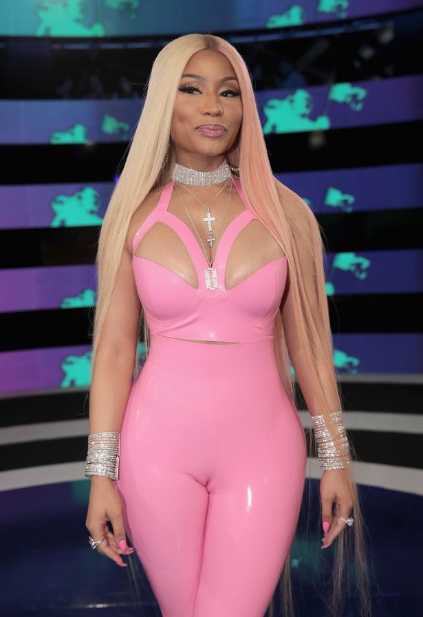 Nicki Minaj has a 'Minaj à Trois' with herself in her most ...