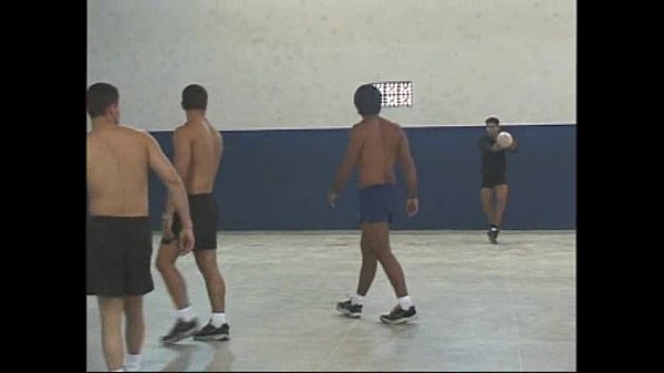 Gangbang in gym - XVIDEOS.COM