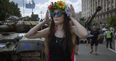 Nudes for war effort' campaign backs Ukrainian parliament's porn ...