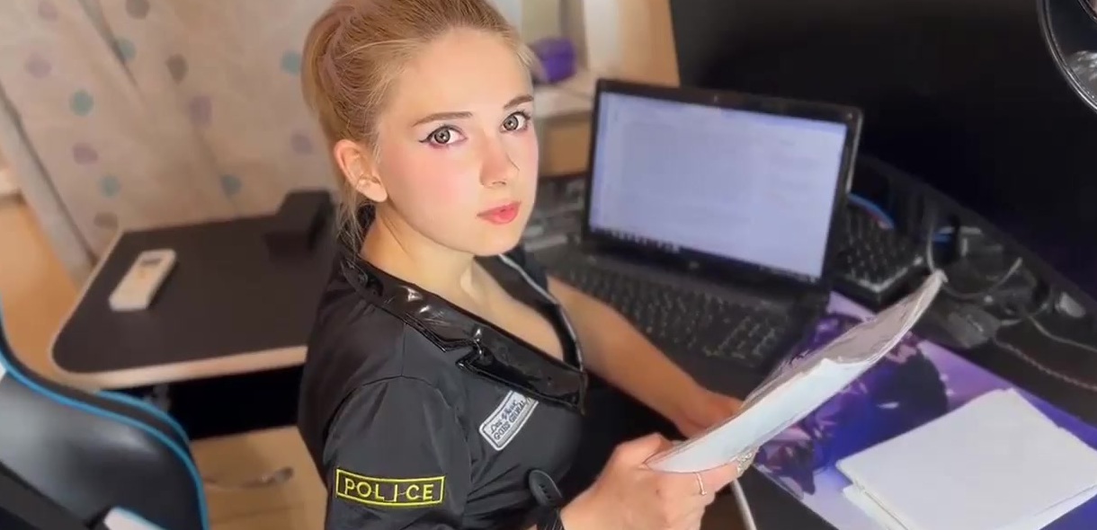 Its.PORN - A Cute Police Officer Bribed her Superiors