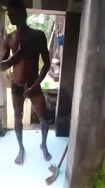 Indian Desi: Indian guy flashing - ThisVid.com