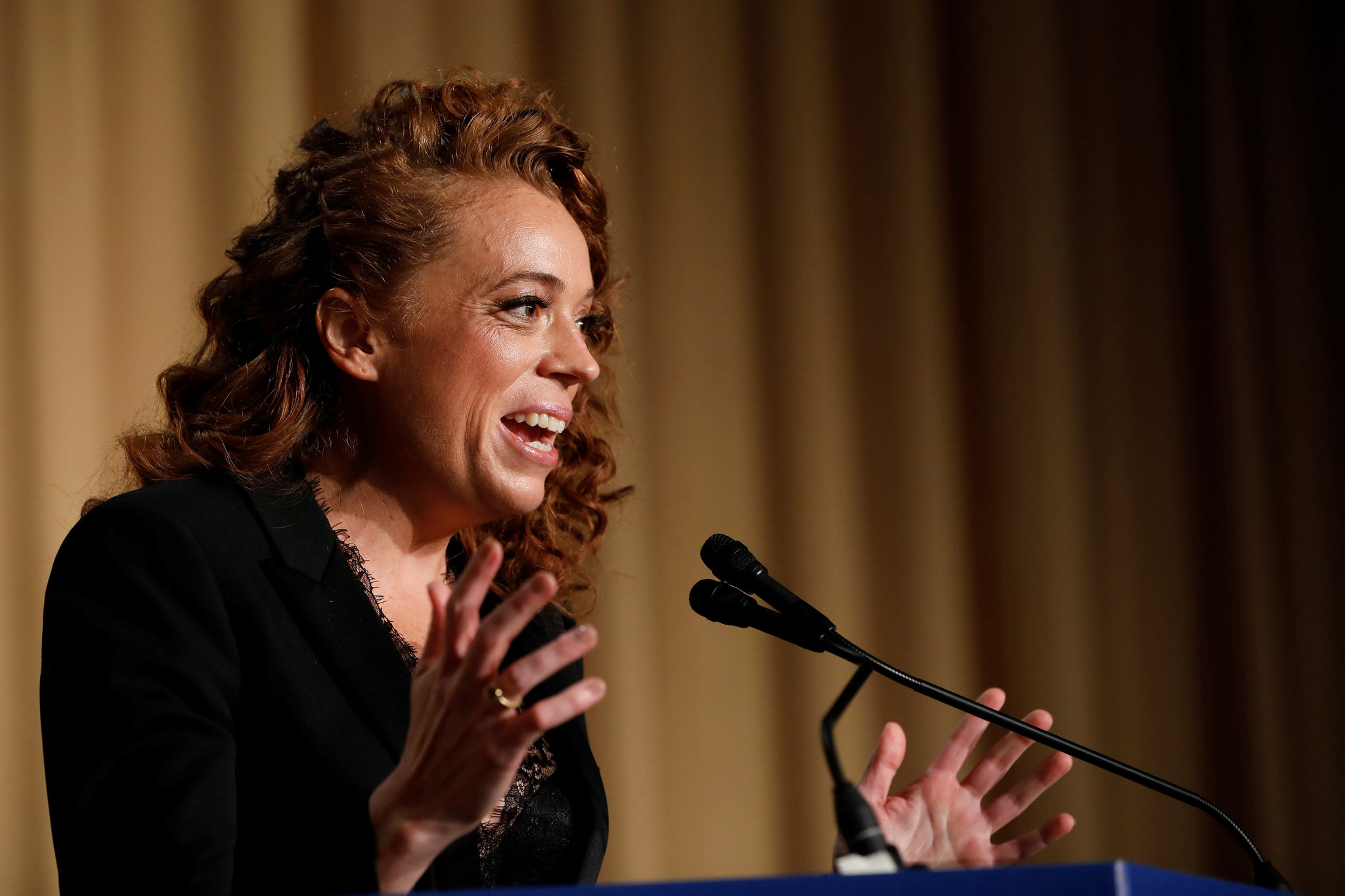 Michelle Wolf Sets Off a Furor at White House Correspondents ...