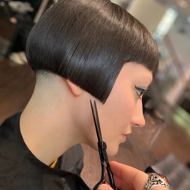 Soo pretty mini bob and shaved nape | Haircut, headshave and bald ...