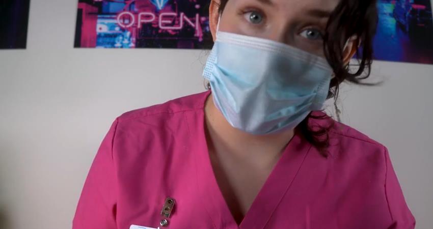 Female doctor jerking you off at a hospital | eroASMR.com