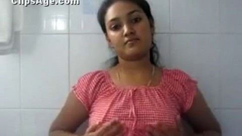 Desi Medical college girl from Vellore nude slefie video leaked ...