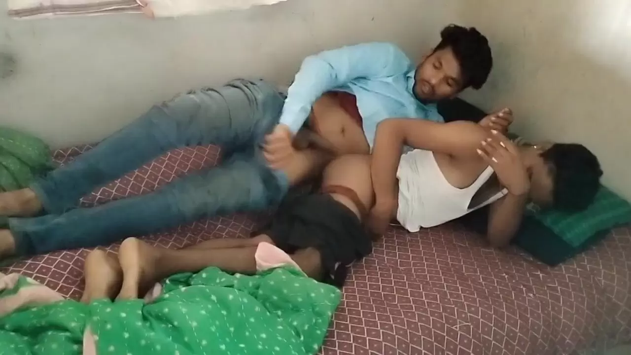 Indian Desi Inexperienced stepbrother & Big stepbrother Blowjob ...