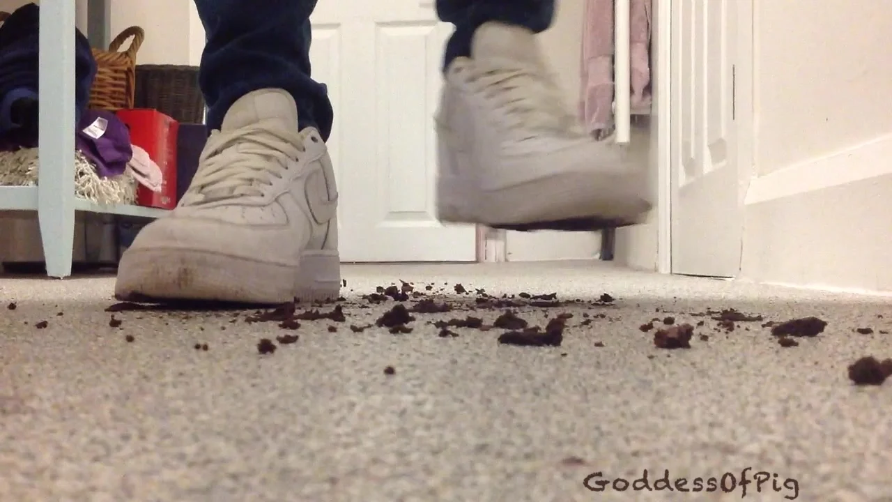 Goddess Crushes Brownie In White Nike Air Force 1 Low Sneakers.mp4 ...