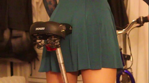 Step daughter learning to ride bike grinds in panties - XVIDEOS.COM