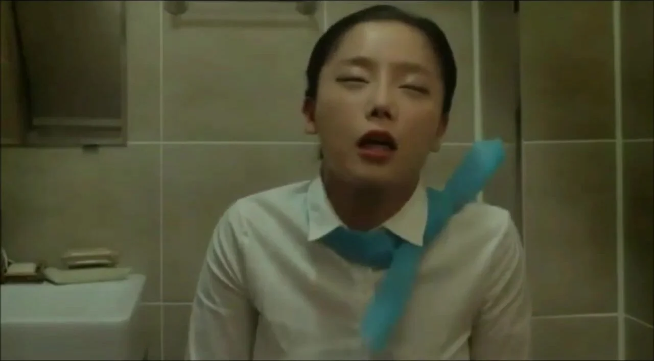 Korean Women's Drama Toilet Scenery - ThisVid.com