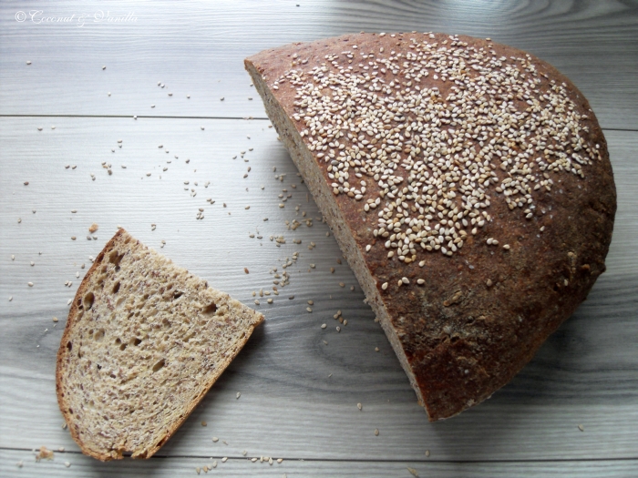 LeinsamenbrotFlaxseed Sourdough Bread – Coconut & Vanilla