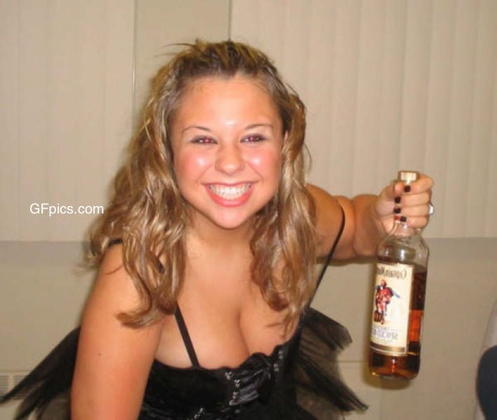 Passed Out Drunk Amateur German Teen Fucked at Party | GF PICS ...