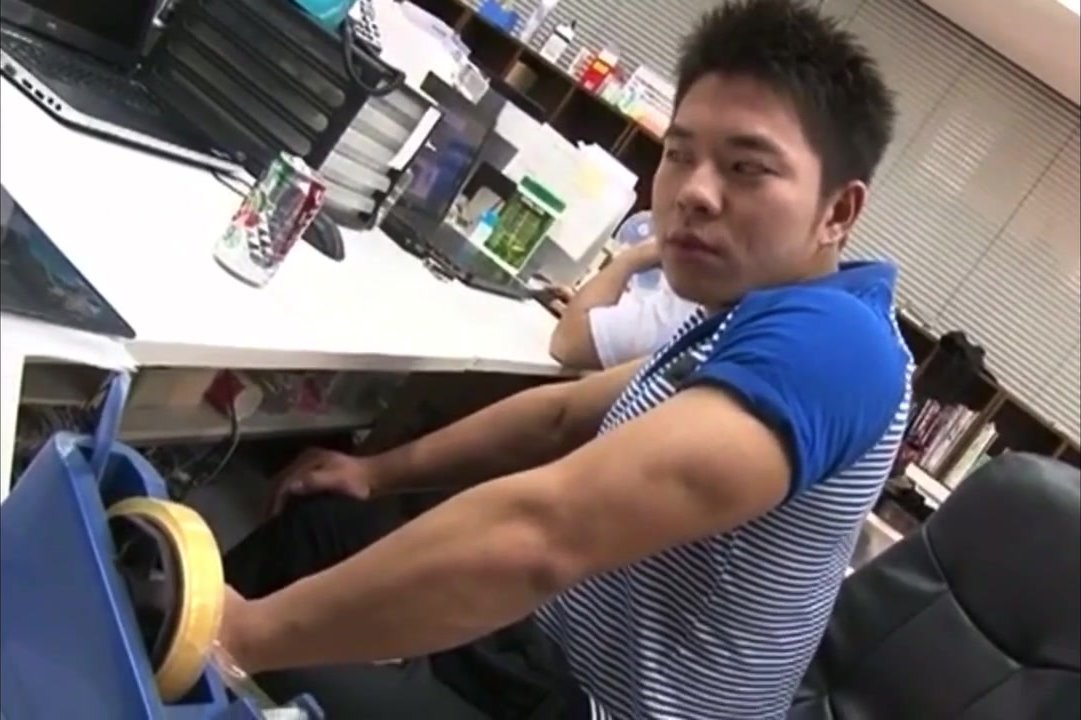 Muscle cute Japanese got drunk hypno 1 - ThisVid.com