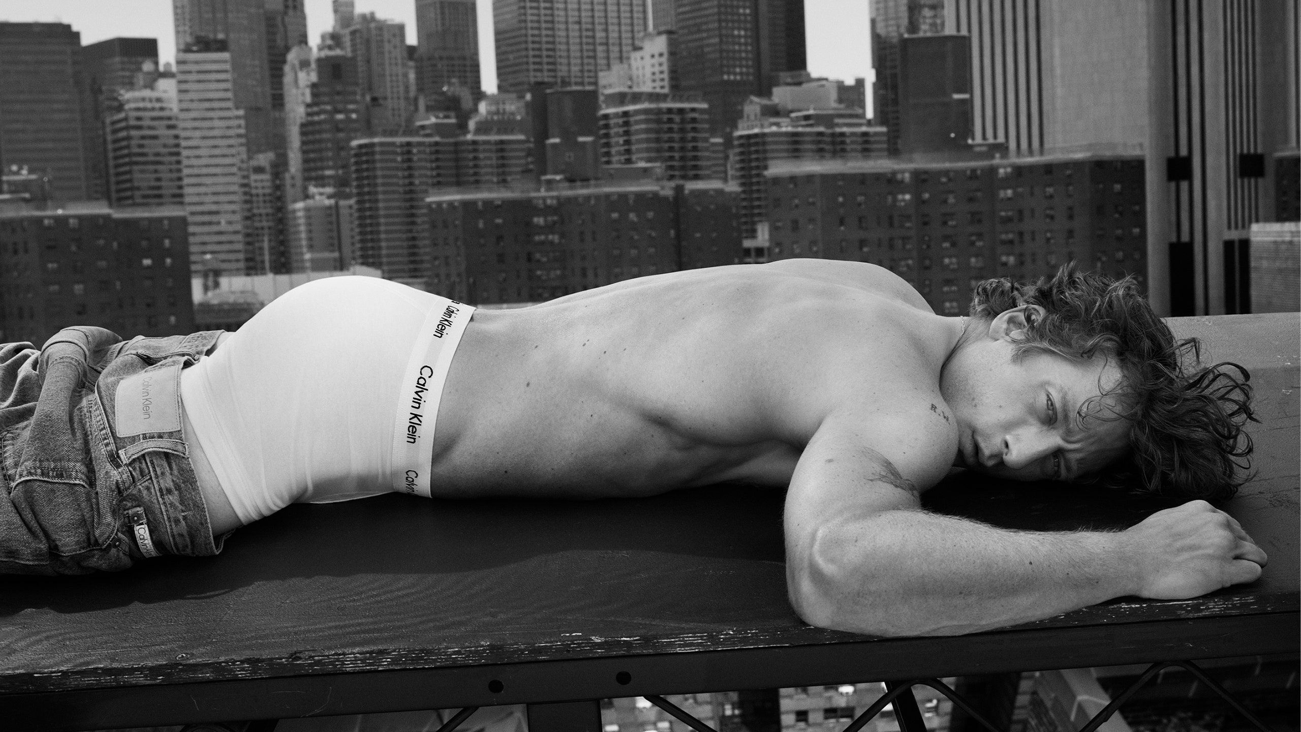 The Shareable Feast of Jeremy Allen White's Calvin Klein Ad | The ...