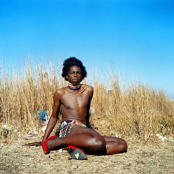 Zanele Muholi - artist, news & exhibitions - photography-now.com