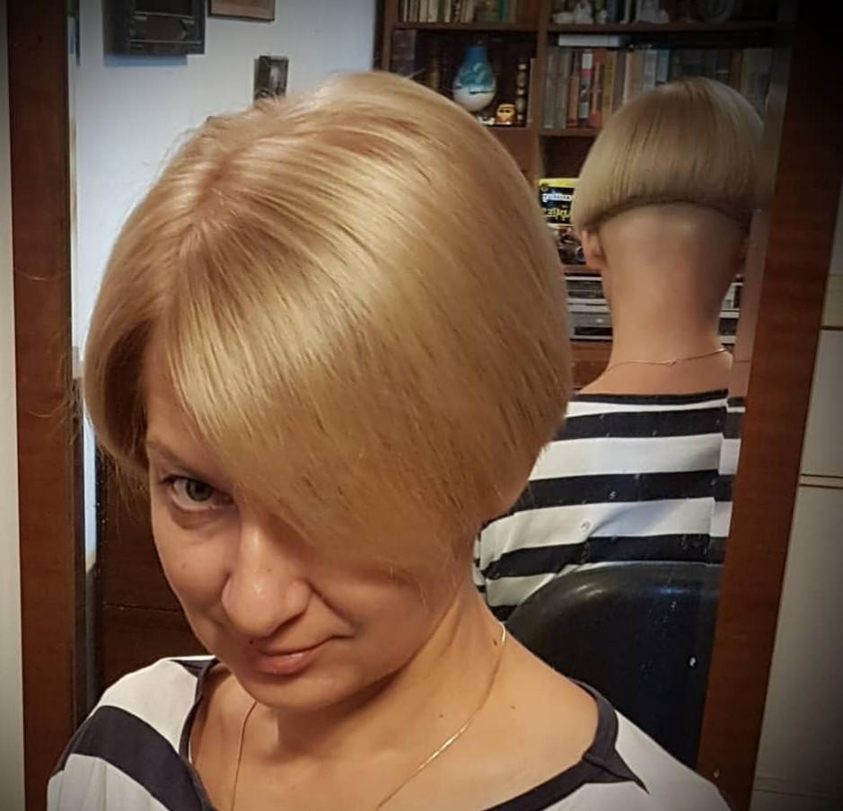 Blonde short-bob and shaved nape | Haircut, headshave and bald ...