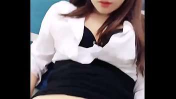 網紅劉婷精彩演繹學生看到老師穿著高跟絲襪! - XVIDEOS.COM